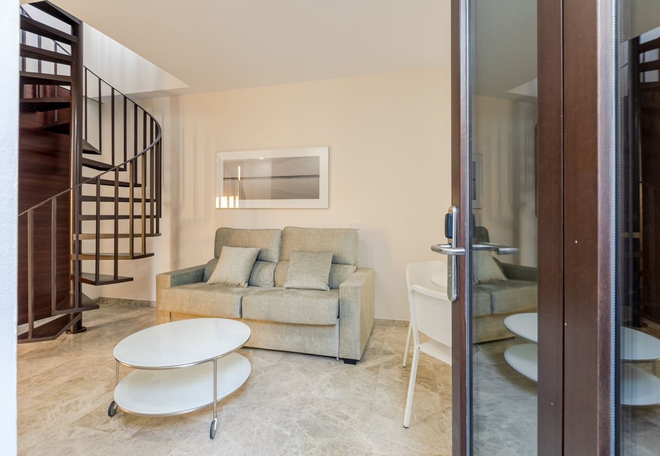 Apartment in Seville - Altos Santa Cruz Penthouse 2 bedrooms