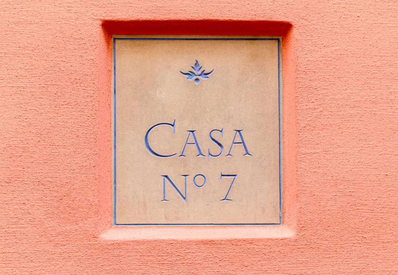 House in Seville - Casa Palacio Vírgenes 7